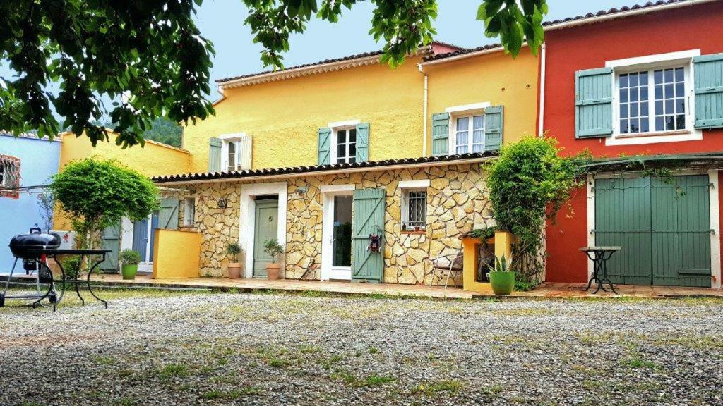 Appartement Domaine Hemmitage à Salernes Extérieur photo