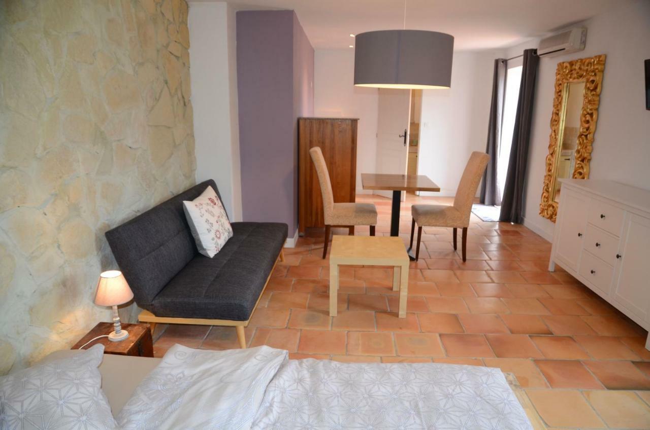 Appartement Domaine Hemmitage à Salernes Extérieur photo