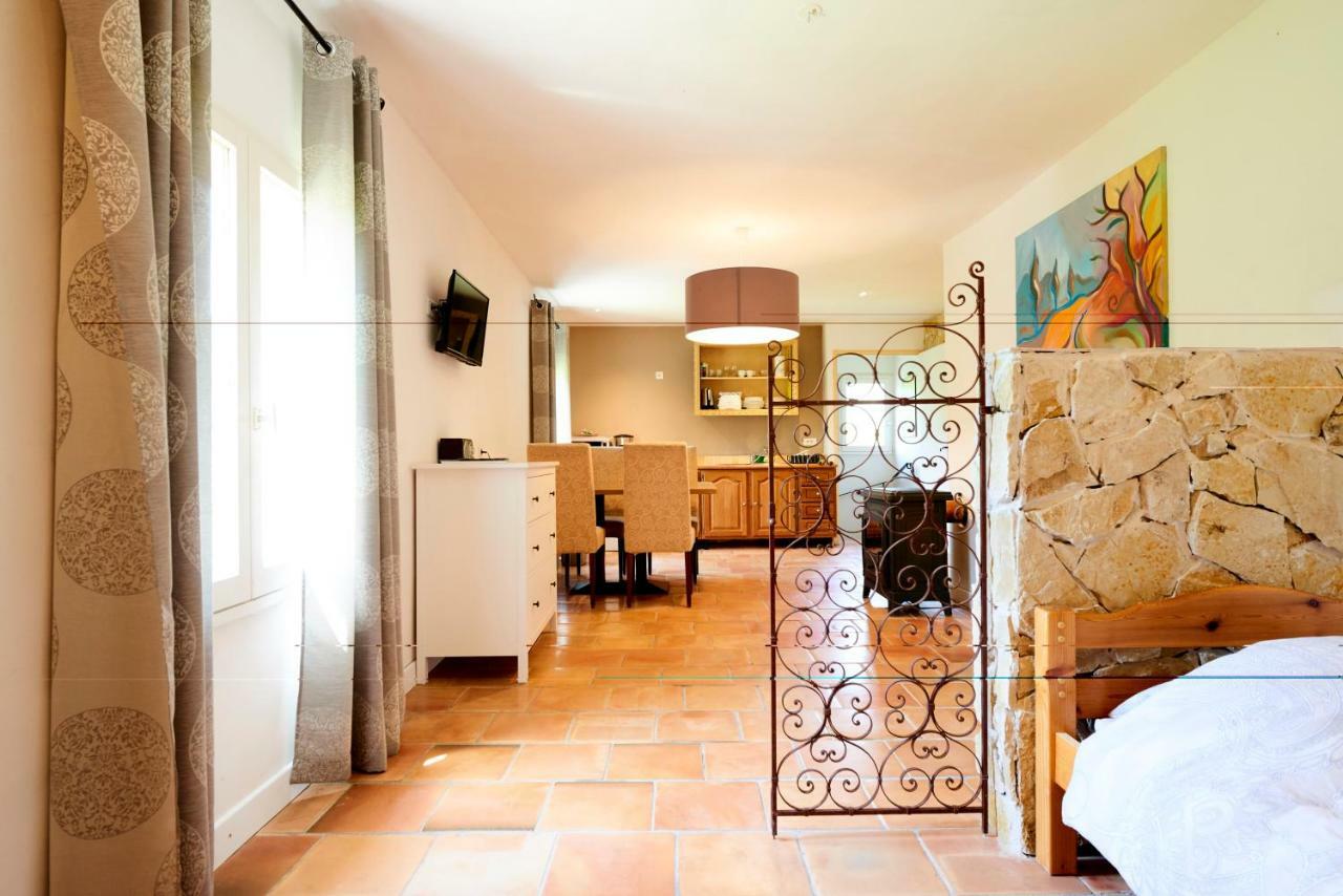 Appartement Domaine Hemmitage à Salernes Extérieur photo