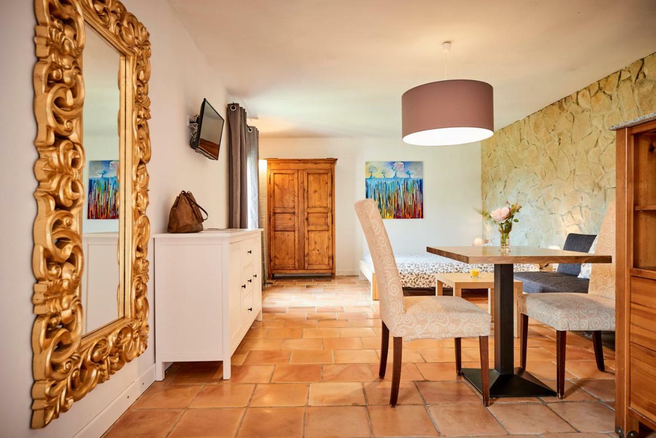 Appartement Domaine Hemmitage à Salernes Extérieur photo