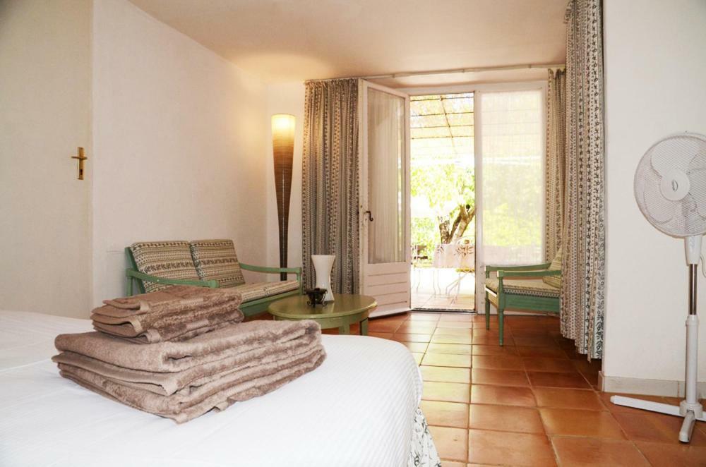 Appartement Domaine Hemmitage à Salernes Extérieur photo